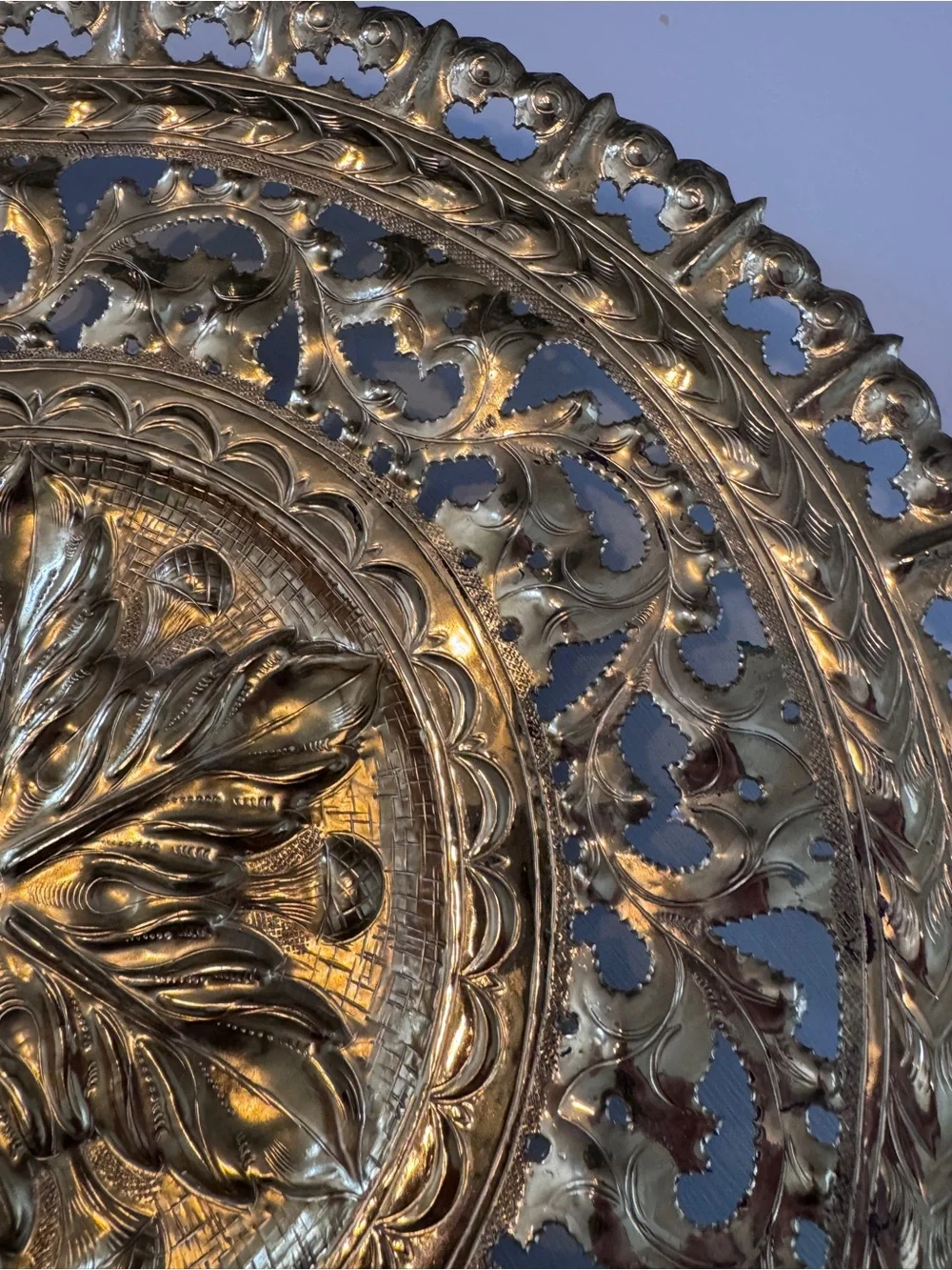 Vintage Italian Brass Wall Hanging Charger – Hand-Carved Metal Art